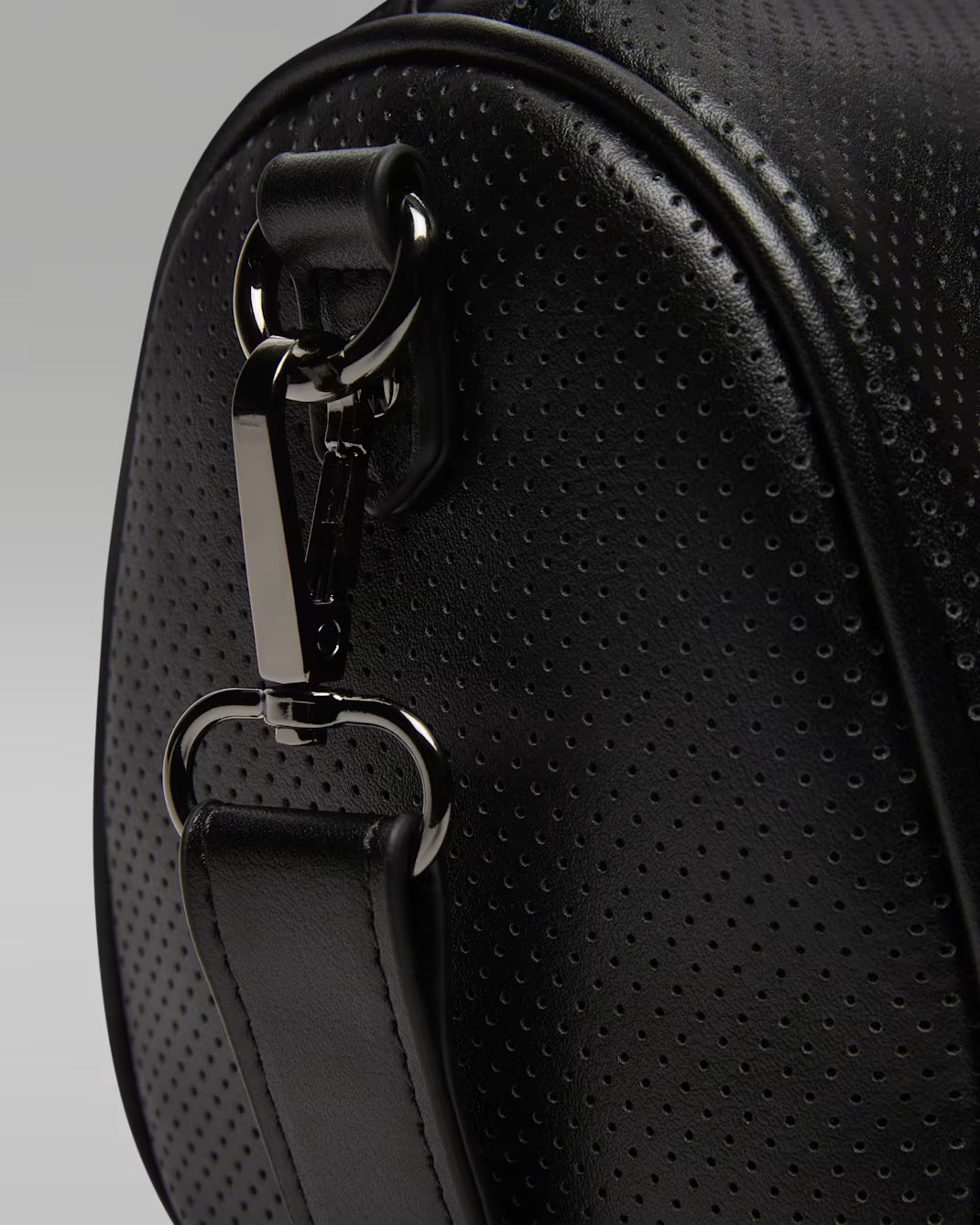Jordan Perforated Mini Duffel Bag (3L)