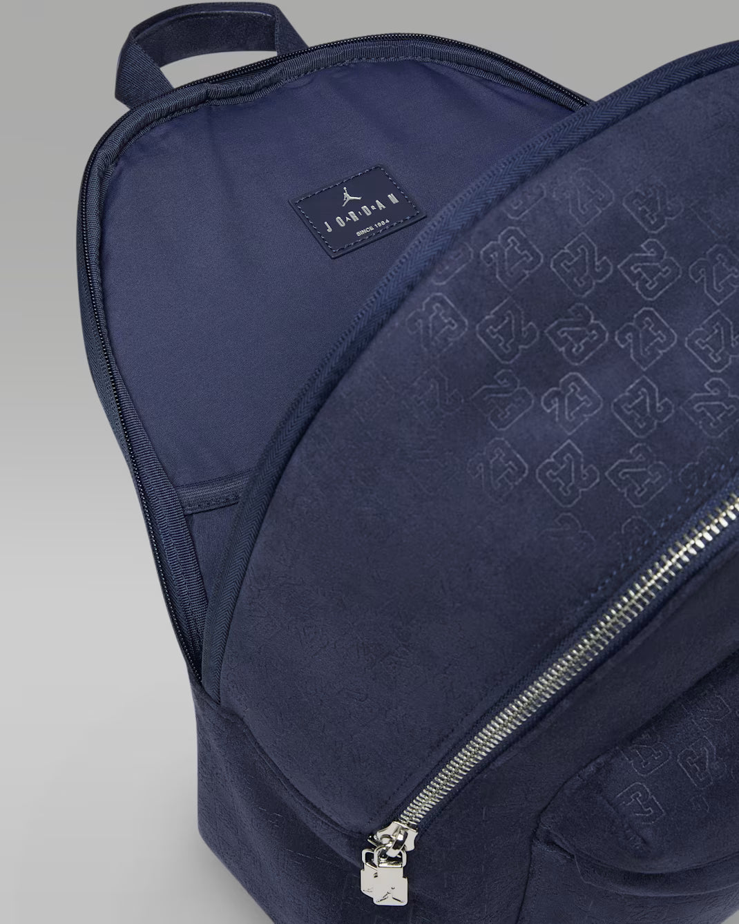 Jordan Mochila de gamuza con monograma (23.5 L)