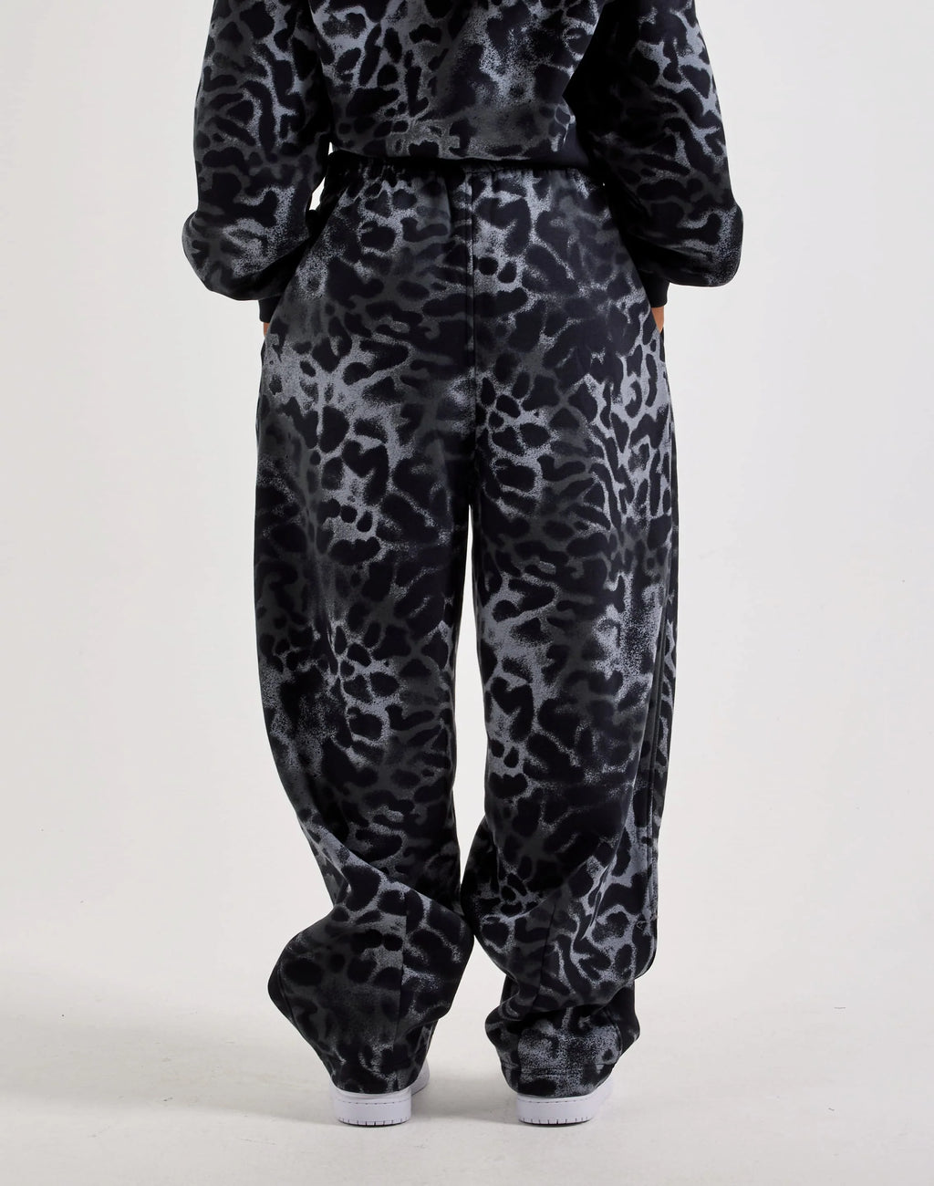 Brooklyn Fleece Animal Print Wide Leg Pants
