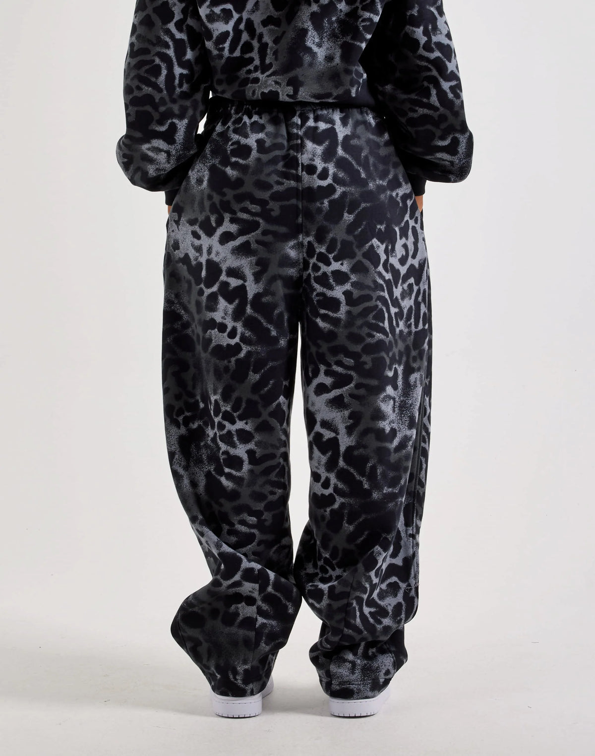 Brooklyn Fleece Animal Print Wide Leg Pants